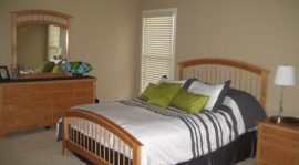 الأثاث المنزلى